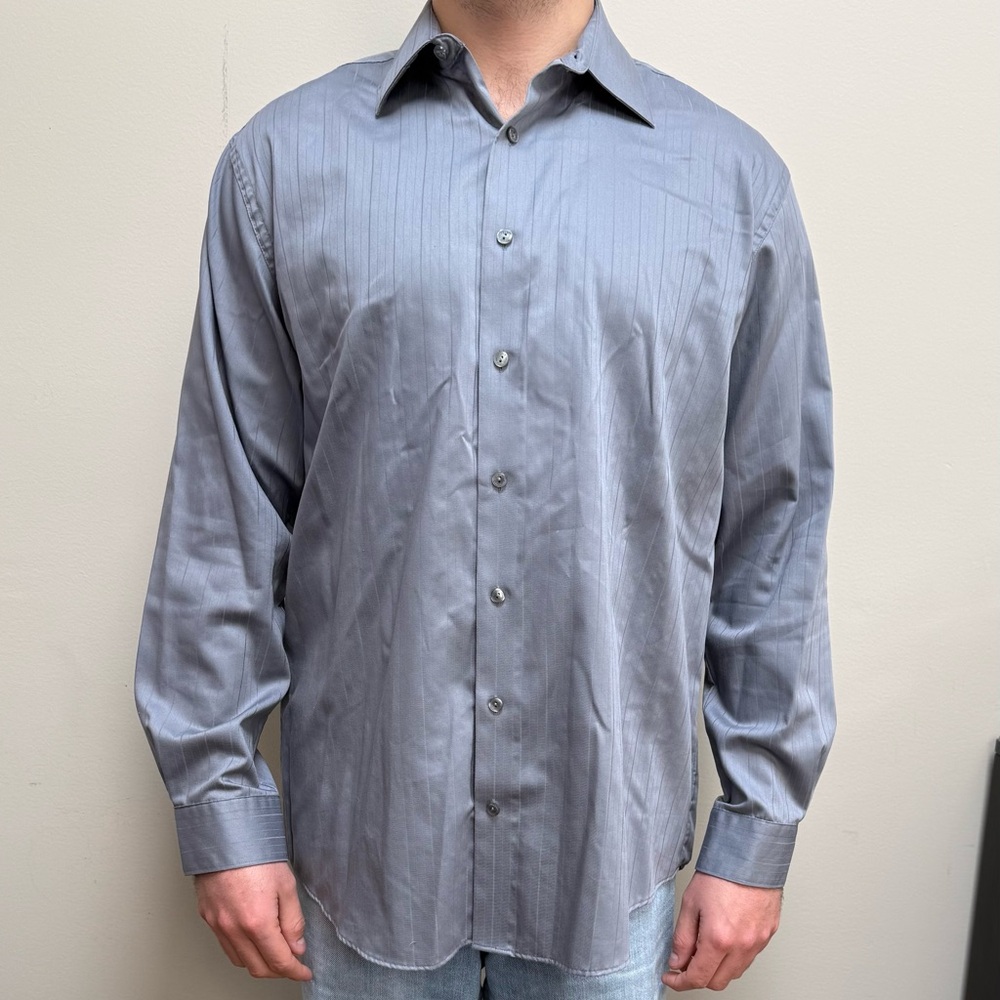 Kenneth Cole Reaction Men’s Silver Dress Shirt- size Large